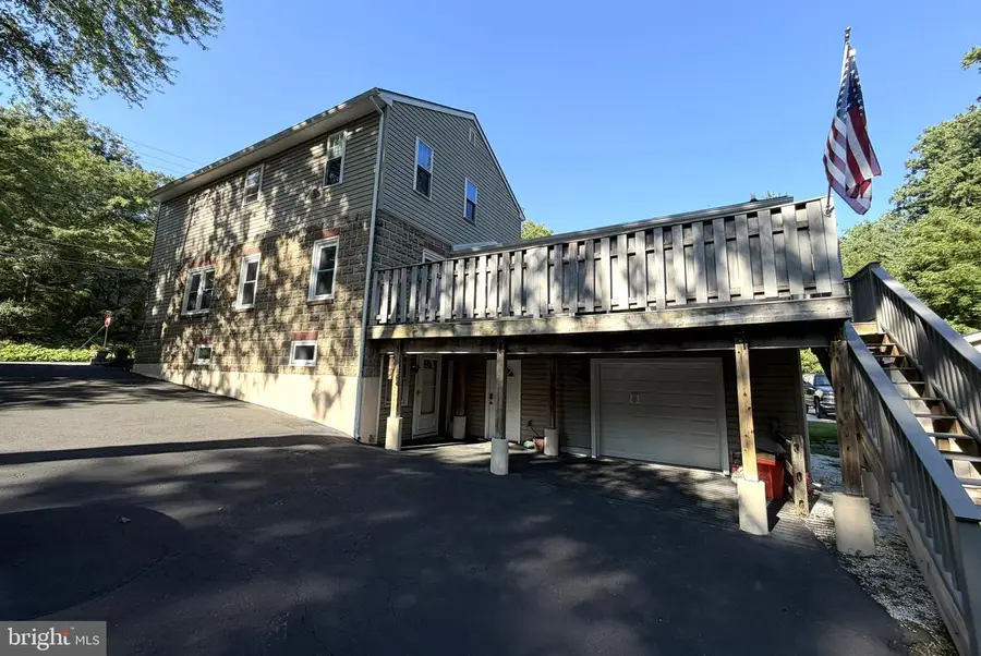 211 Shady Ln, Huntingdon Valley, PA 19006 - #2