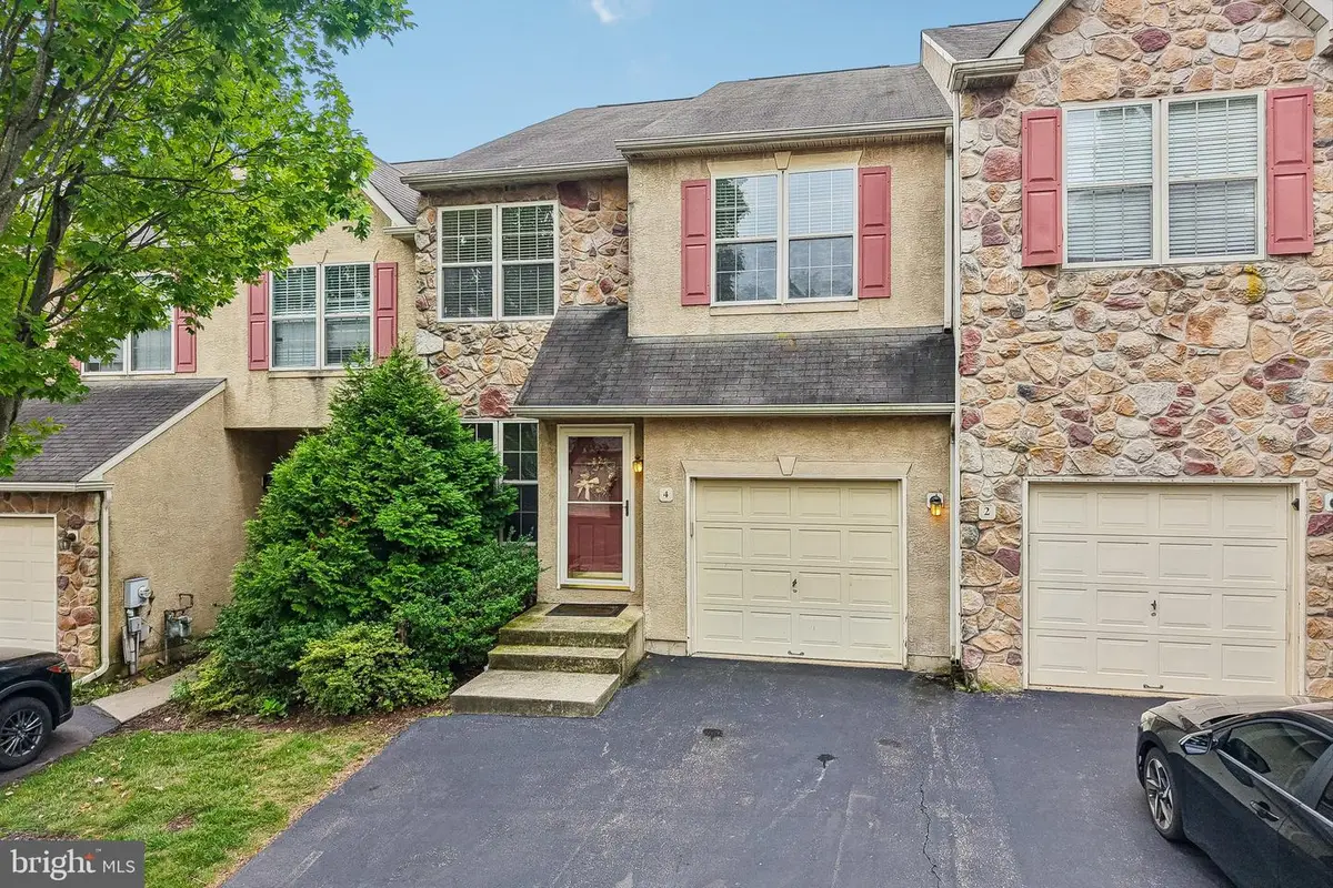 4 Dunkirk Ct, Norristown, PA 19403 - #1