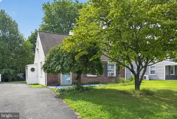 42 Republic Ave, WEST NORRITON, PA 19403