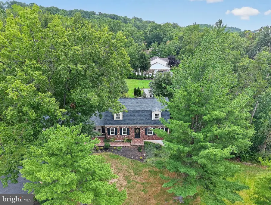 809 Gabriel Ct, Pottstown, PA 19464 - #3
