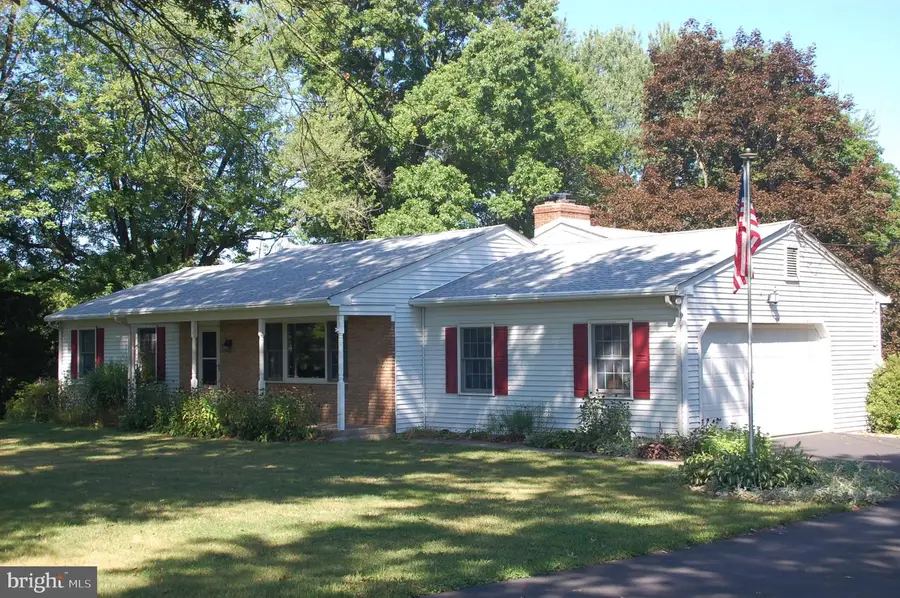883 Kulp Rd, Harleysville, PA 19438 - #2