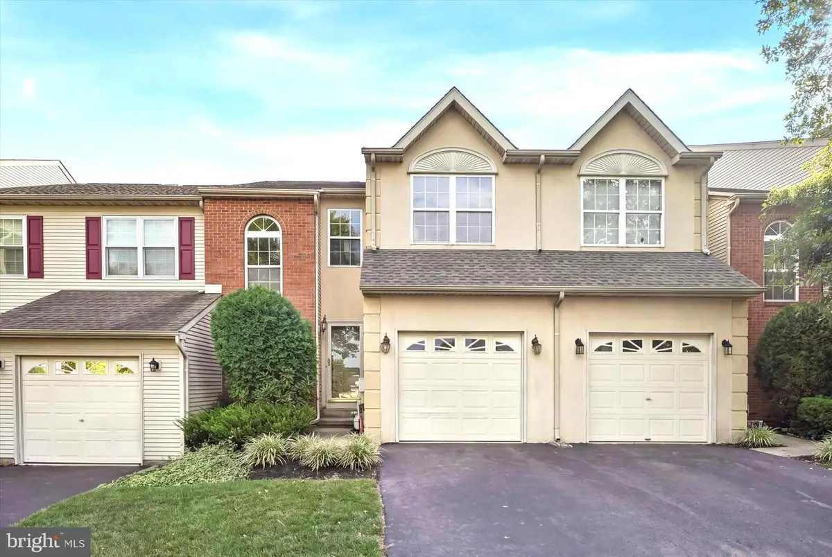 385 Hamilton Dr, Harleysville, PA 19438 - #1