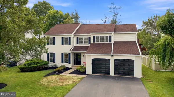 220 Freeland Dr, COLLEGEVILLE, PA 19426
