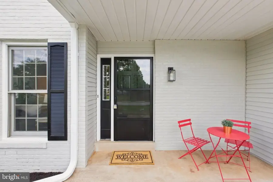 220 Freeland Dr, Collegeville, PA 19426 - #2