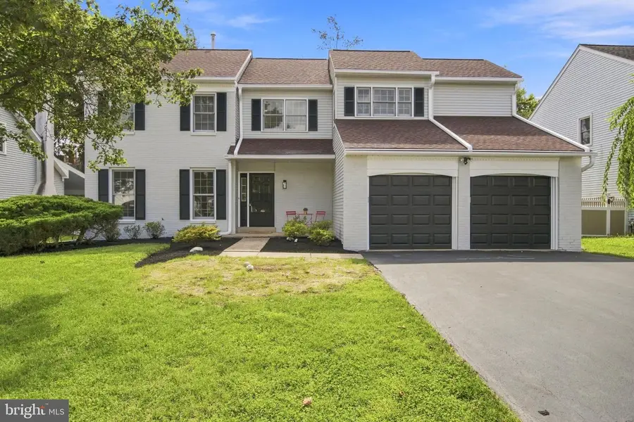 220 Freeland Dr, Collegeville, PA 19426 - #3