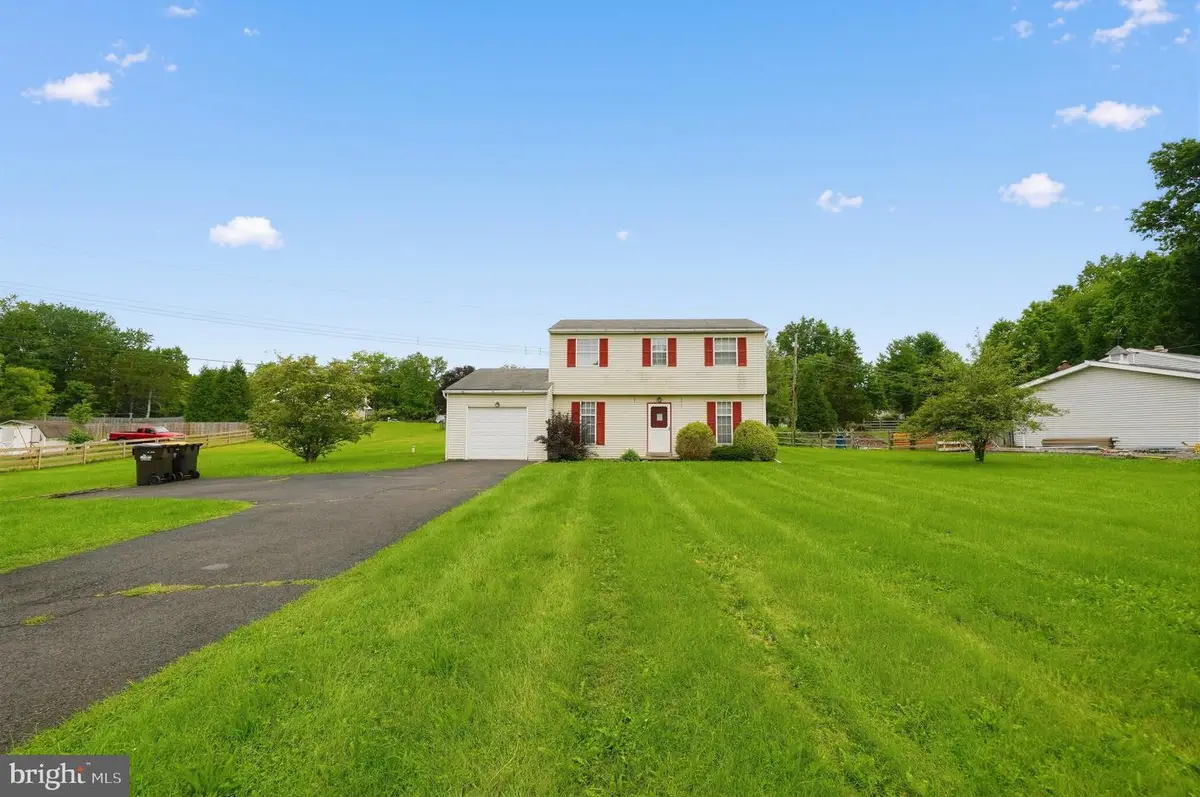 2037 Store Rd, Skippack, PA 19474 - #1