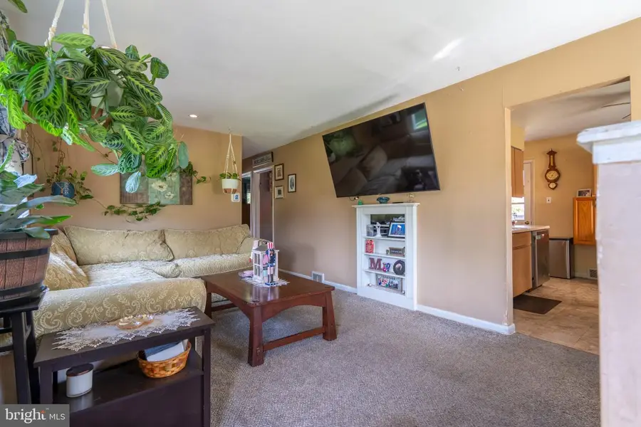 234 Hill Ave, Horsham, PA 19044 - #3