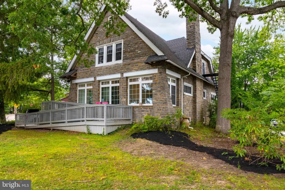 1564 Edge Hill Rd, Abington, PA 19001 - #1