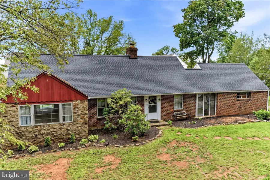 140 W 7th Ave, Trappe, PA 19426 - #2
