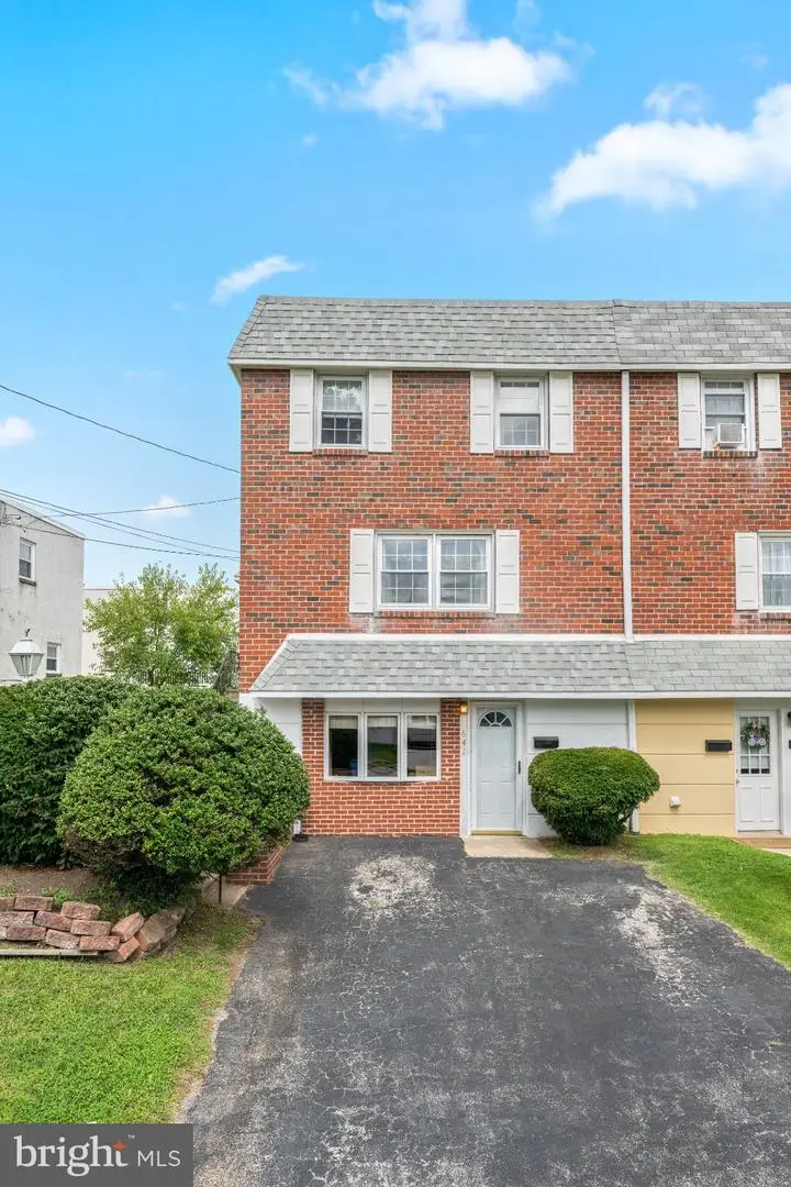 641 Caroline Dr #, Norristown, PA 19401 - #2