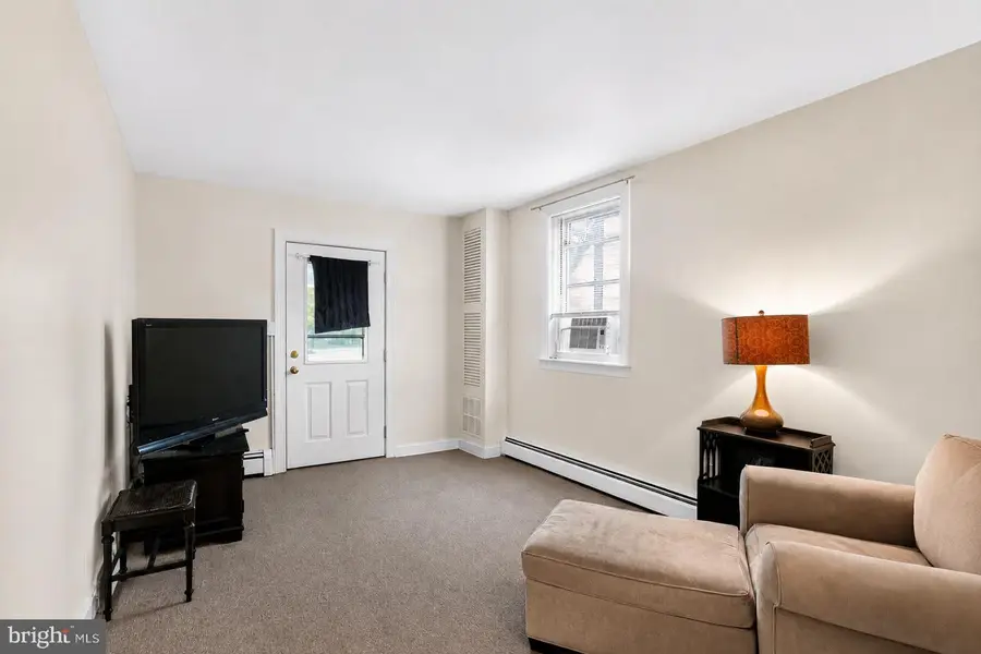 434 W Walnut St, North Wales, PA 19454 - #3