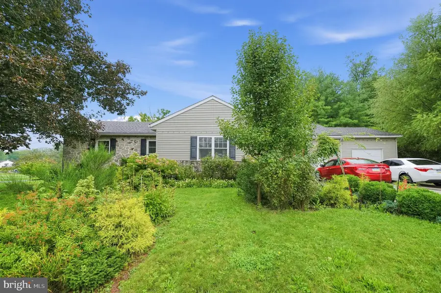 6 N Boro Line Rd, Trappe, PA 19426 - #2