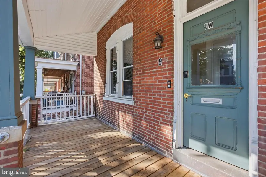 9 W 2nd St, Pottstown, PA 19464 - #2