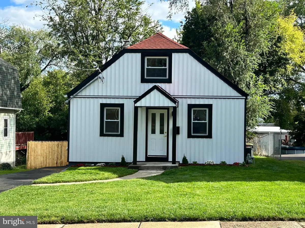 209 Summit Ave, Willow Grove, PA 19090 - #1