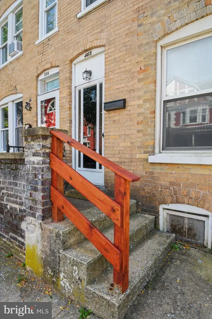 552 King St, Pottstown, PA 19464 - #3