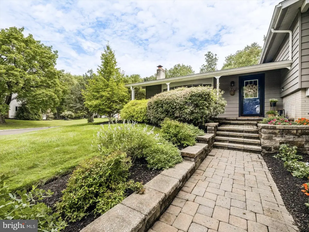 2615 Martin Rd, Willow Grove, PA 19090 - #1