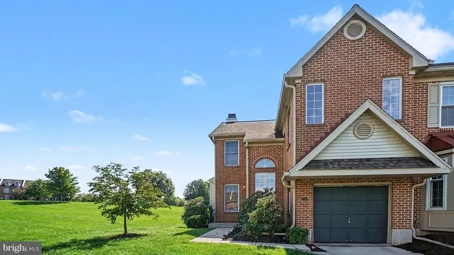 554 Greenwood Ct, Harleysville, PA 19438 - #2