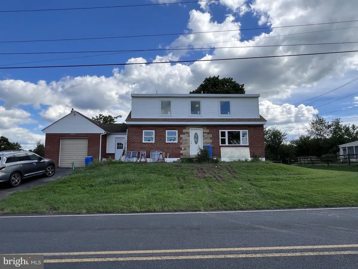 1240 E 6th St #, Red Hill, PA 18076 - #1