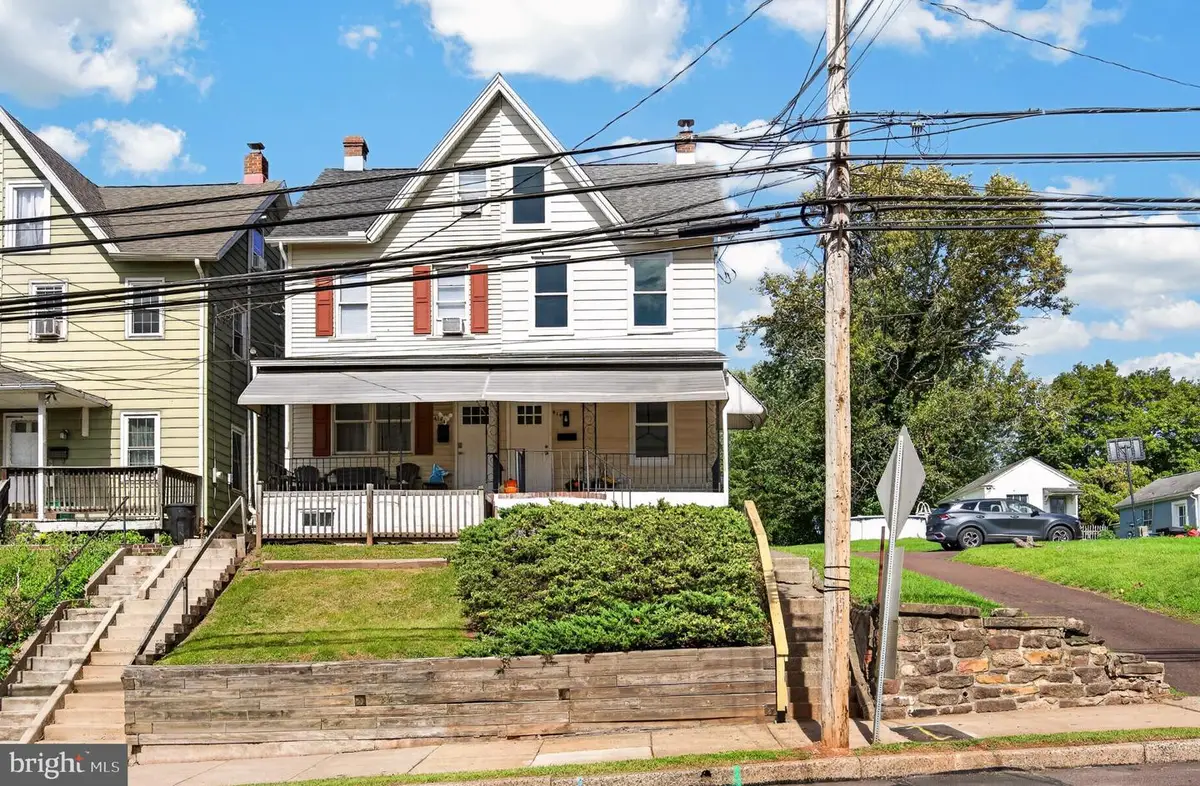 414 2nd Ave, Royersford, PA 19468 - #1