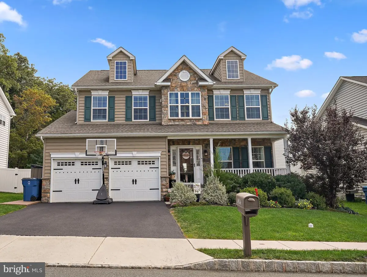 2205 Sunnyvale, Pennsburg, PA 18073 - #1