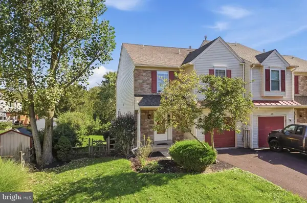642 New Market Dr, SOUDERTON, PA 18964