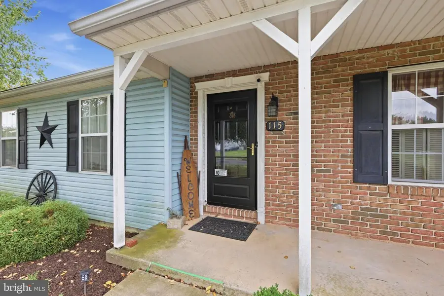 115 Quince Dr, Telford, PA 18969 - #3