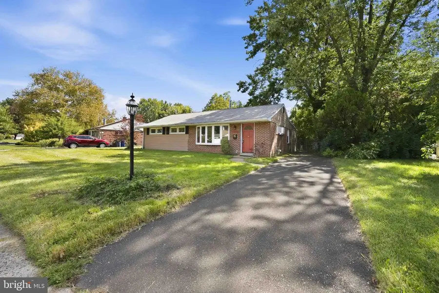 2806 Anzac Ave, Abington, PA 19001 - #2
