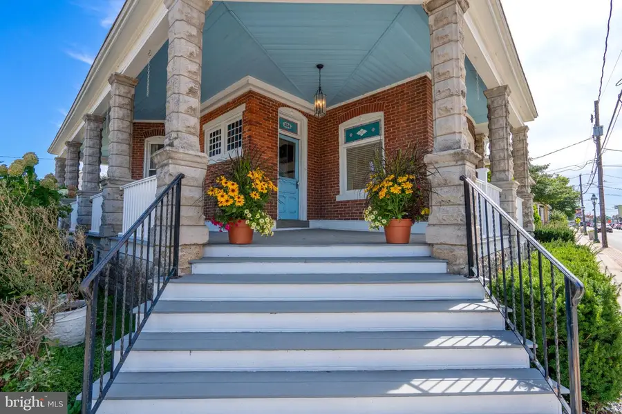 304 Main Street, Pennsburg, PA 18073 - #3
