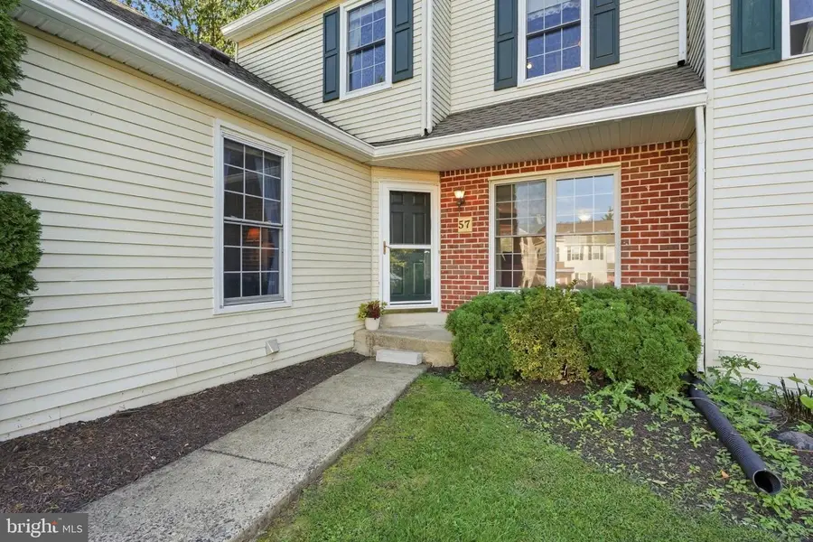 57 Aspen Way, Schwenksville, PA 19473 - #2