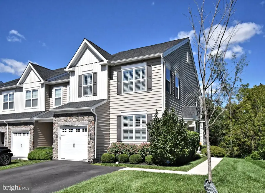 242 Hillstone Cir, Souderton, PA 18964 - #2