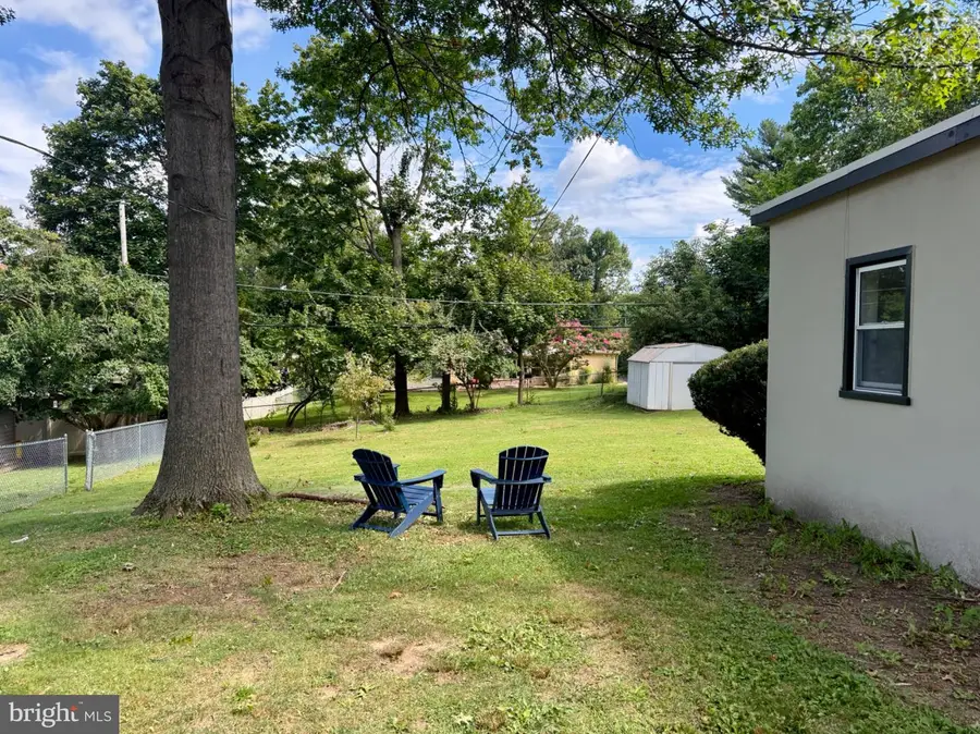 8105 Macarthur Rd, Wyndmoor, PA 19038 - #3