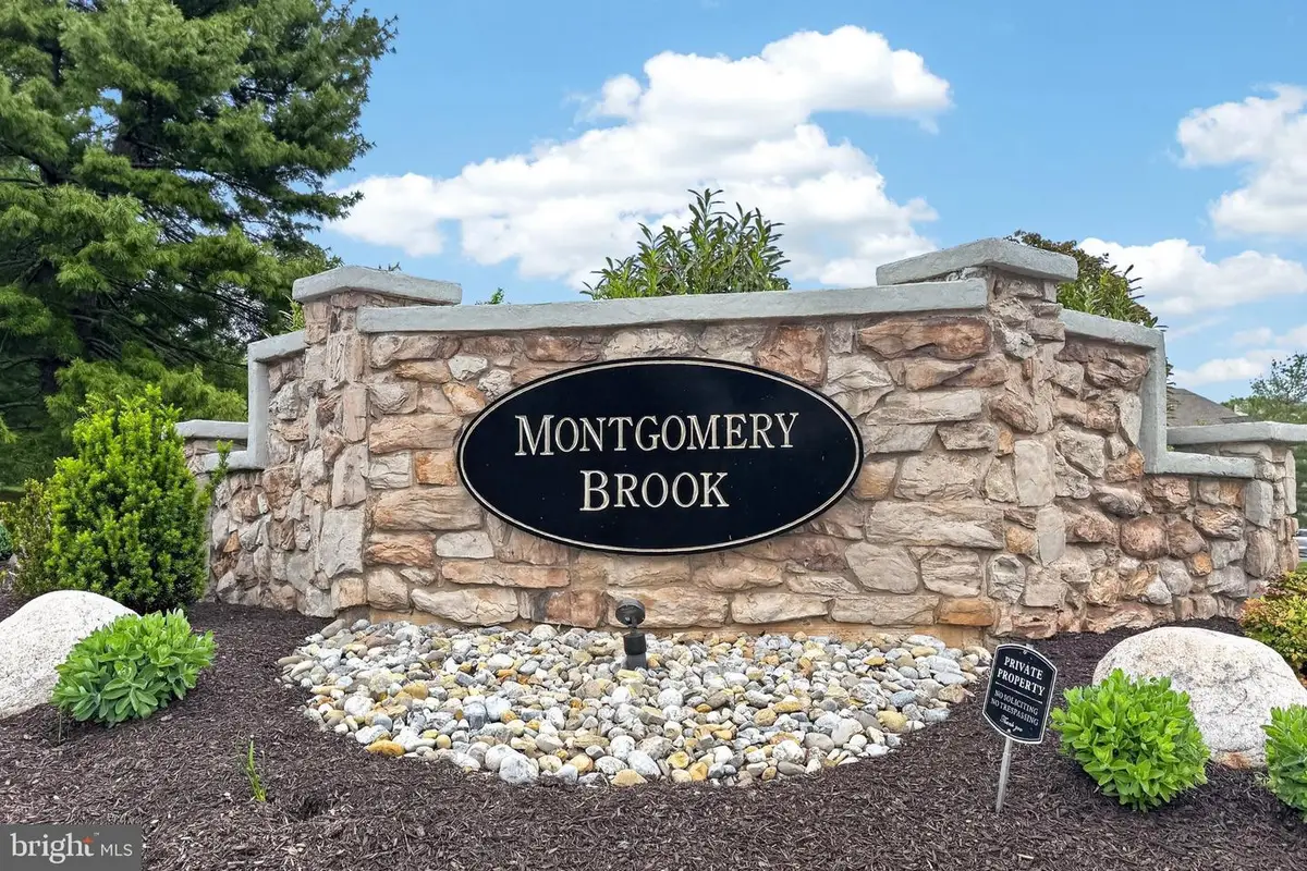 906 Foxmeadow Dr #condo 906, Royersford, PA 19468 - #1