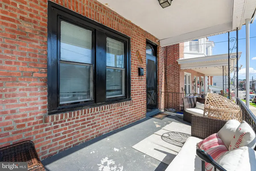 519 Grove St, Bridgeport, PA 19405 - #3
