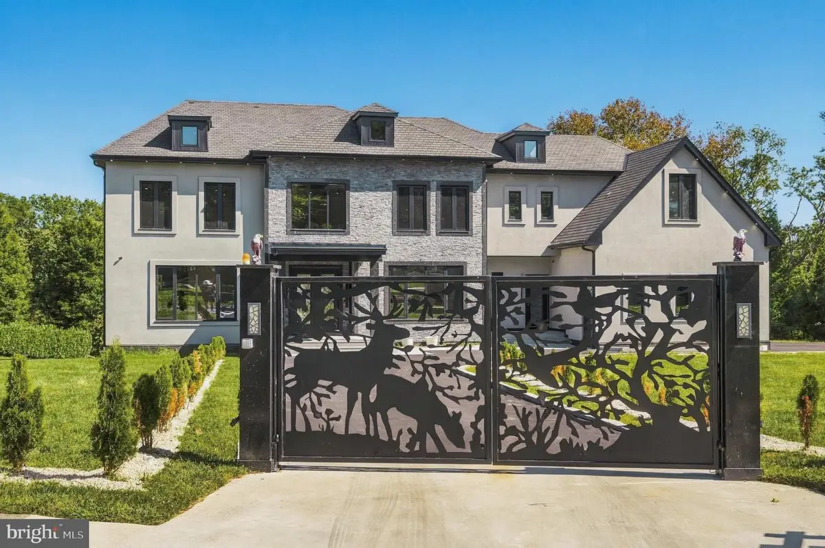 2149 Jefferson Ln, Huntingdon Valley, PA 19006 - #1