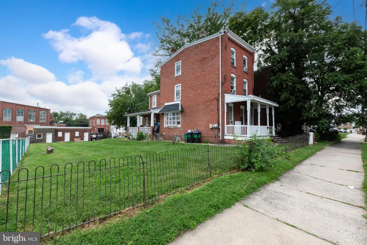 618 W Lafayette St, Norristown, PA 19401 - #1