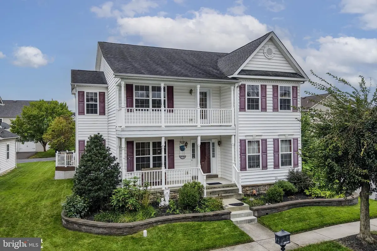 1327 Wheatland Ave, Pennsburg, PA 18073 - #1