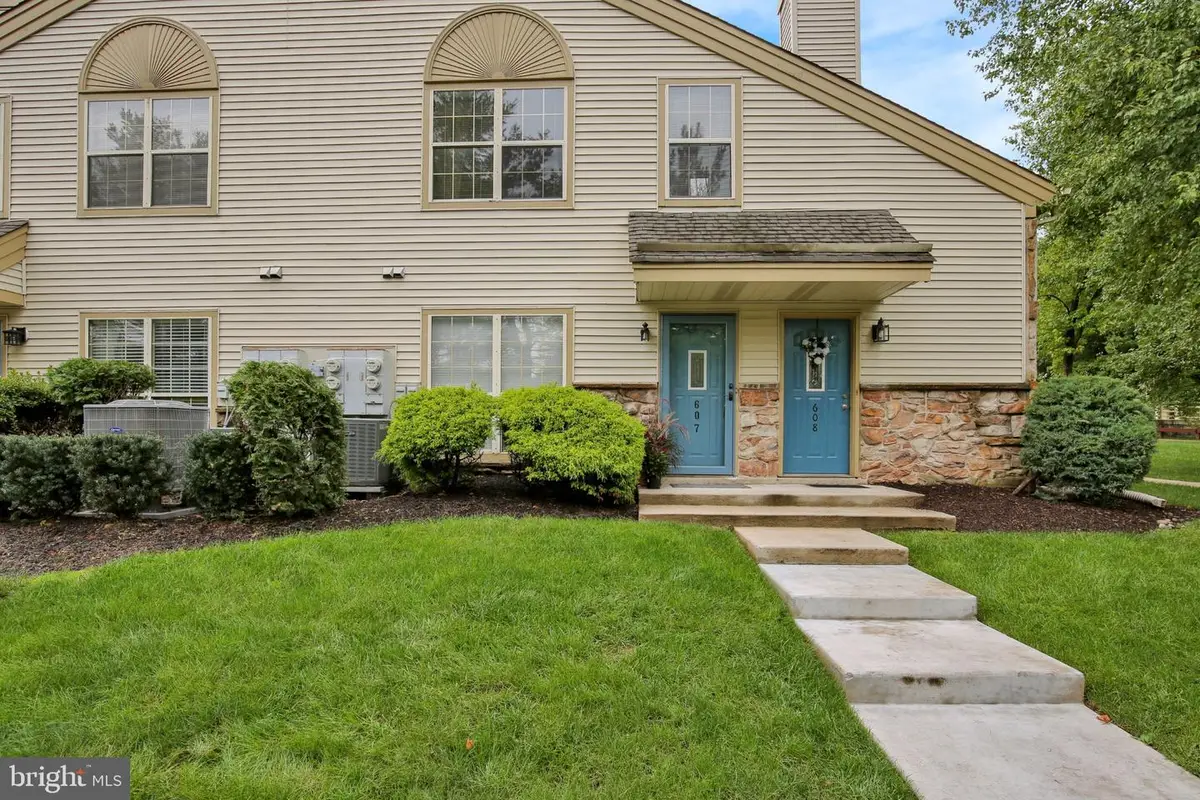 607 Foxcroft Cir #condo 607, Royersford, PA 19468 - #1