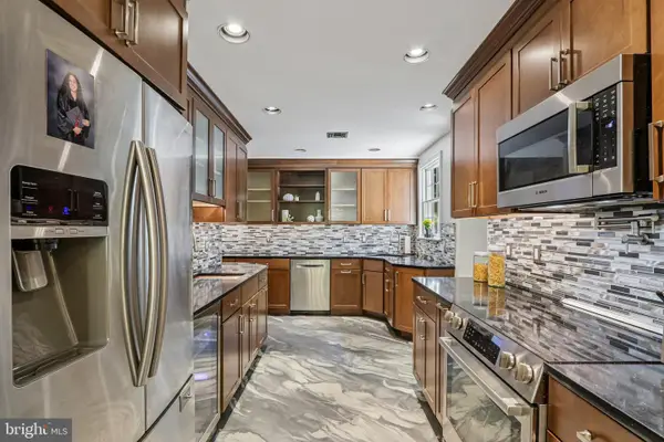 8125 Heacock Ln #, WYNCOTE, PA 19095