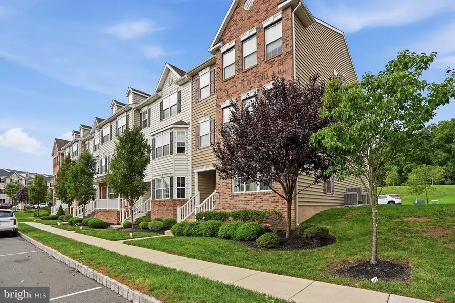 3028 Davenport Way #m123 L, Pennsburg, PA 18073 - #2