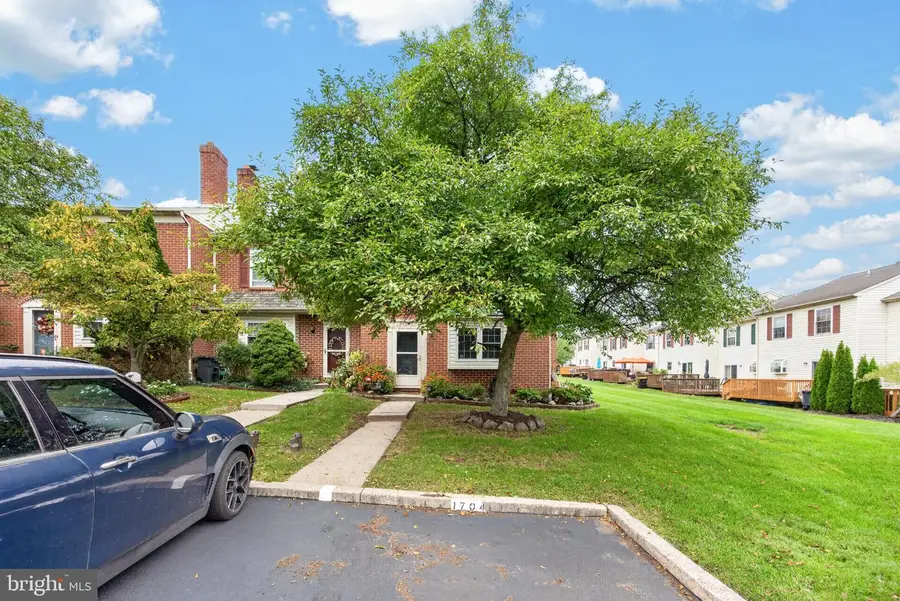 1704 Village Green Dr #, Gilbertsville, PA 19525 - #2
