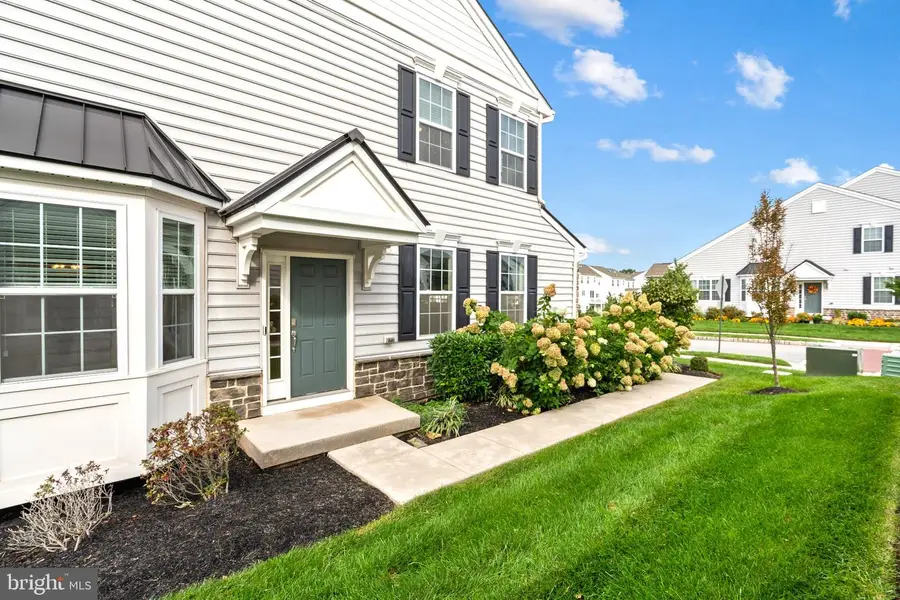 105 Woodwinds Dr, Collegeville, PA 19426 - #3