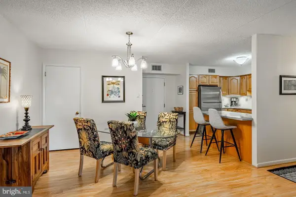 10719 Valley Forge Cir #719, KING OF PRUSSIA, PA 19406
