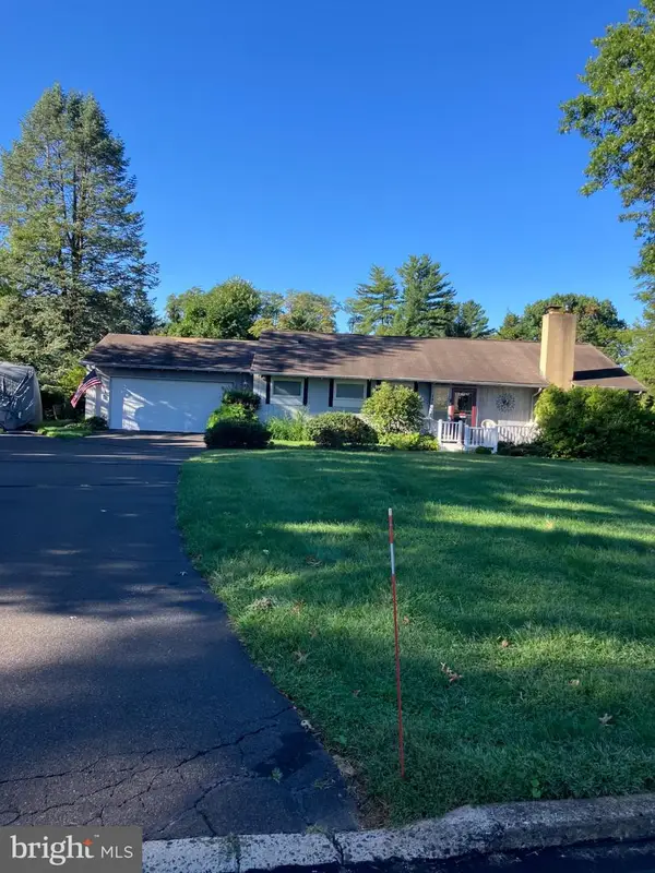 590 Newell Dr #, HUNTINGDON VALLEY, PA 19006