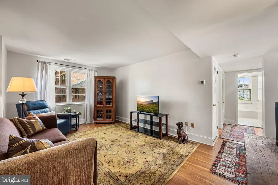 42 Conshohocken State Rd #4-c, Bala Cynwyd, PA 19004 - #2