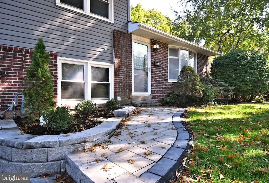 609 Mansfield Rd, Willow Grove, PA 19090 - #3