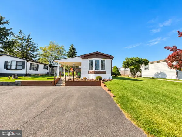 303 Meadow Ct, NORTH WALES, PA 19454