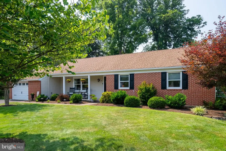 5 Sawtooth Ln #, Hatboro, PA 19040 - #2