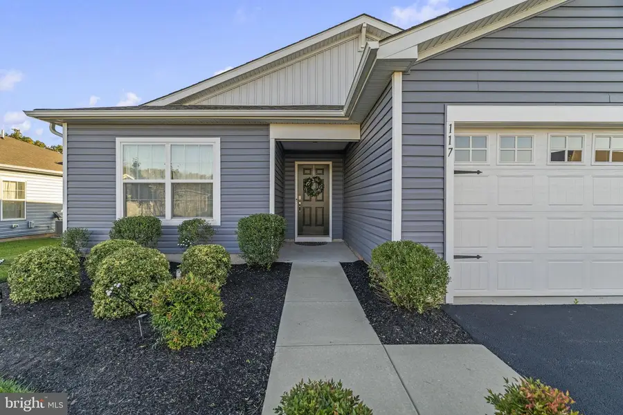 117 Lilly Dr, Pottstown, PA 19464 - #3