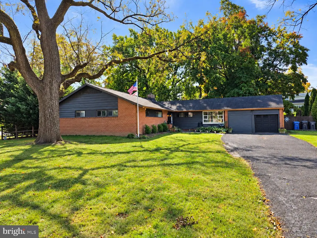 1052 Kingsley Rd #, Jenkintown, PA 19046 - #1