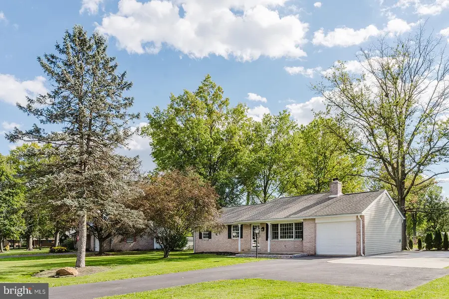 110 Maple St #, Gilbertsville, PA 19525 - #2